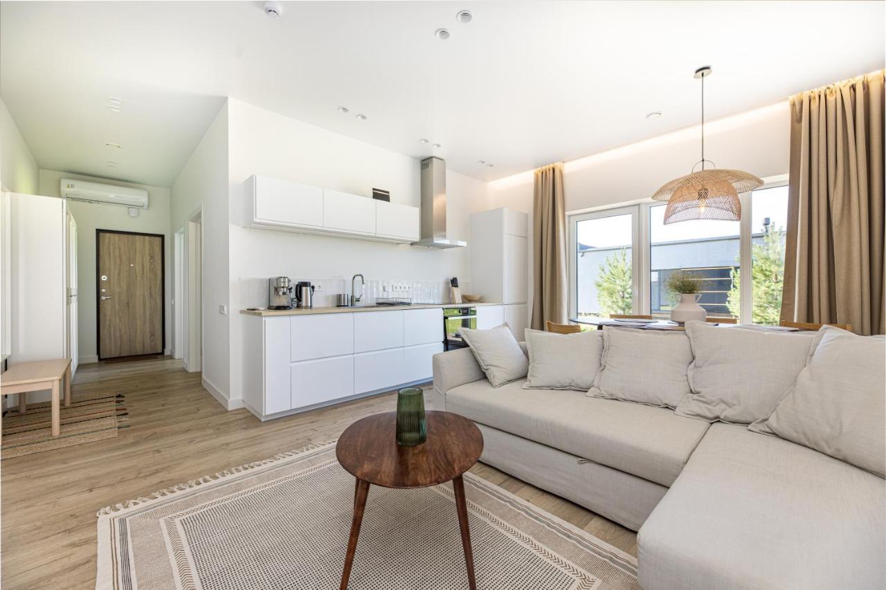 Apartment 360 *