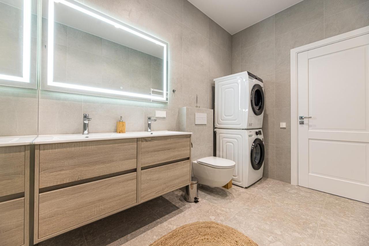 Apartment 360